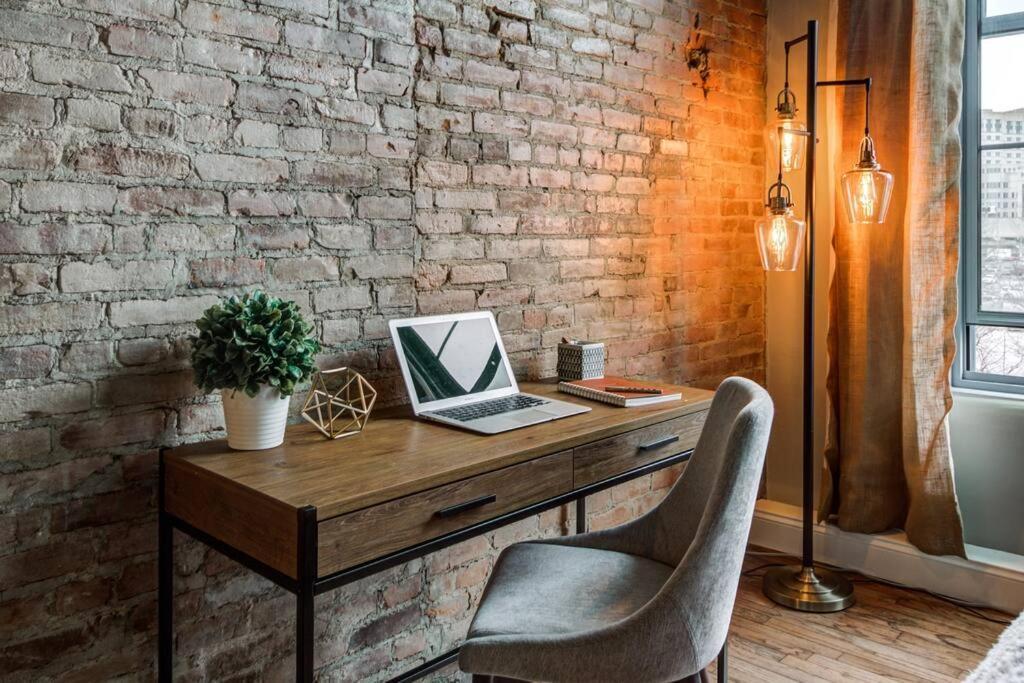 Good Vibes Loft - Dt Cle Walk To All The Stadiums Cleveland Ngoại thất bức ảnh
